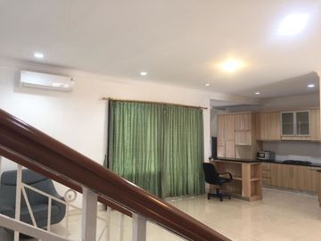 Disewakan Rumah Besar Vermont Parkland BSD City Tangerang