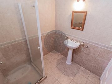 Excelente PH a la venta con terraza y quincho propio - Vicente Lopez