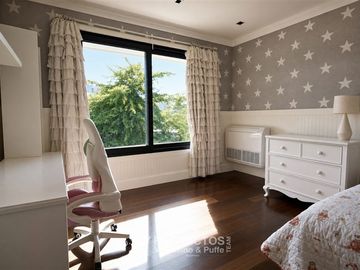 Casa en venta de 7 dorm. en Lo Barnechea (Mall Vivo)