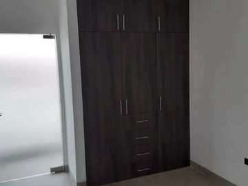 Venta de casa en Urb. Portón de Vicriel cerca a Villa club via Daule Samborondón cerca al Dorado
