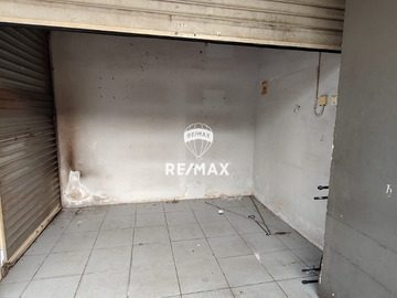 Disewakan Kios di Apartemen Green Pramuka Dekat Halte Busway Rawasari