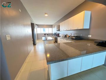 Alquiler de apartamento PH Waters on the Bay, Avenida Balboa