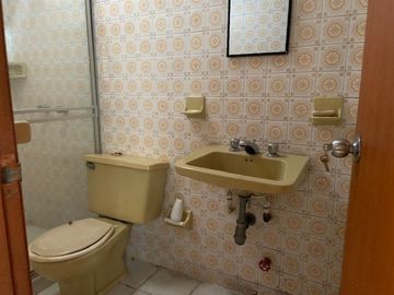 UN PISO