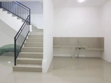 Dijual Rumah 2 Lantai Minimalis Griya Babatan Mukti Wiyung