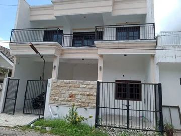 Dijual Rumah 2 Lantai Minimalis Griya Babatan Mukti Wiyung