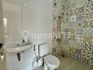 Rumah baru 2 lantai di Nusa Loka Neo Catalonia BSD City