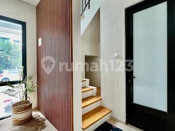 Rumah baru 2 lantai di Nusa Loka Neo Catalonia BSD City
