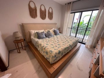 Departamento con vista al mar, alberca, cerca de Playa Arrocito, en venta Huatul