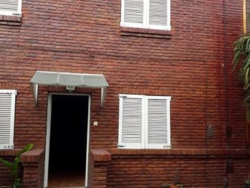 Departamento Duplex  En Venta 4 Ambientes con Cochera - Moreno Centro