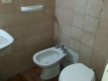 Departamento Duplex  En Venta 4 Ambientes con Cochera - Moreno Centro