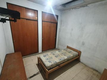 CASA 3 AMB. AMPLIO CON PATIO Y GARAGE