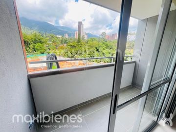 apartamento en arriendo en la aldea. Cod A68637