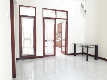Dijual Rumah Citraland Alam Hijau, Terawat Ciamik
