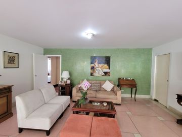 Venta Edificio en Cali Barrio Santa Teresita. Cod V9195
