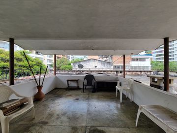 Venta Edificio en Cali Barrio Santa Teresita. Cod V9195