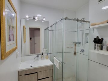 Venta Edificio en Cali Barrio Santa Teresita. Cod V9195