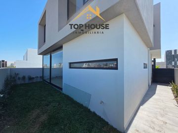Casa en Venta en Punta Tiburon, Alvarado