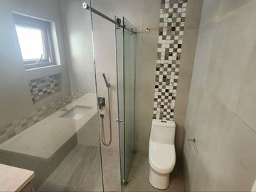 Vendo casa en Nayon con diseño exclusivo