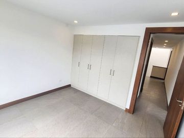 Vendo casa en Nayon con diseño exclusivo