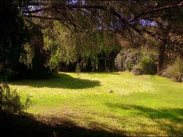COUNTRY LOMAS DE LA CAROLINA-RECIBE PROPIEDADES!!- MAGNÍFICA- 3 Dorm-1.500 mts-500 cub.-PILETA-
