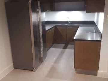 Rush Condominium for Sale 3 Bedrooms: 3BR Flat Condo for Sale in Proscenium Kirov Tower Rockwell Center Makati