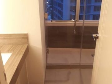 Rush Condominium for Sale 3 Bedrooms: 3BR Flat Condo for Sale in Proscenium Kirov Tower Rockwell Center Makati
