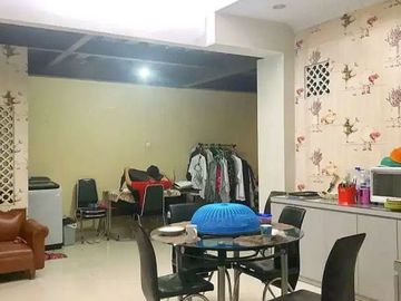 Rumah Mewah Dalam Benteng Jogja kota dekat Alun Alun