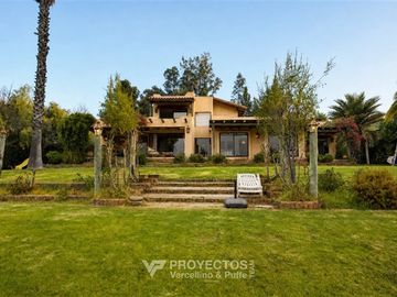Casa en venta de 4 dorm. en Las Cabras