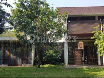 Rumah dengan Cafe Aktif di Cinere - Lahan Luas Lokasi Strategis Harga Terbaik