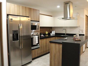 Hermoso Departamento en Real del Bosque,  2 Recamaras, 2.5 Baños, Estudio, Lujo