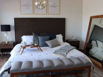 Hermoso Departamento en Real del Bosque,  2 Recamaras, 2.5 Baños, Estudio, Lujo