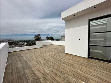 CASA EN VENTA EN SAN JUAN DEL RIO, QUERETARO.