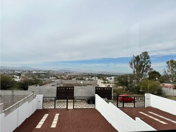 CASA EN VENTA EN SAN JUAN DEL RIO, QUERETARO.