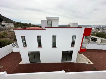 CASA EN VENTA EN SAN JUAN DEL RIO, QUERETARO.