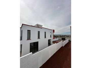CASA EN VENTA EN SAN JUAN DEL RIO, QUERETARO.