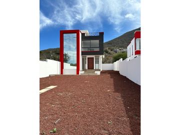 CASA EN VENTA EN SAN JUAN DEL RIO, QUERETARO.
