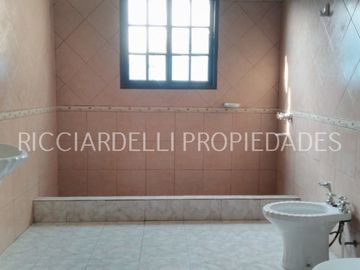 Casa en venta en Caseros