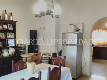 Casa en venta en Caseros