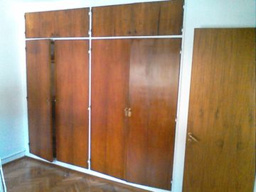 SE VENDE CASA EN BELGRANO (NO PAGA EXPENSAS)