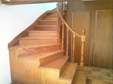 SE VENDE CASA EN BELGRANO (NO PAGA EXPENSAS)