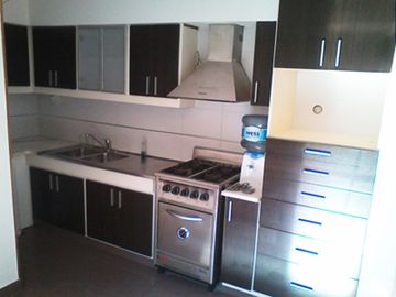 SE VENDE CASA EN BELGRANO (NO PAGA EXPENSAS)