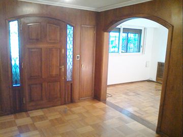 SE VENDE CASA EN BELGRANO (NO PAGA EXPENSAS)