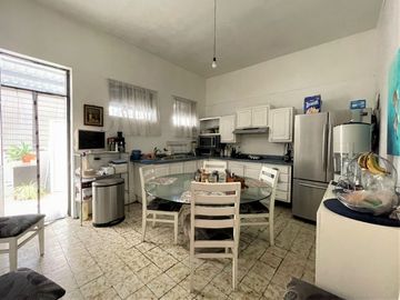 Casa en Venta, Col. Americana,USO DE SUELO COMERCIAL MIXTO, Guadalajara, Jalisco