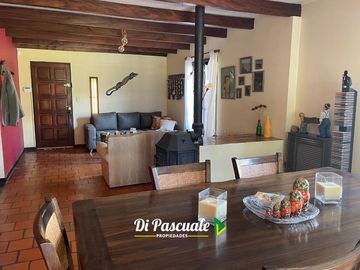 VENTA Casa Quinta  APTA CREDITO HIPOTECARIO Parque / Pileta / Quincho  - La Reja Norte