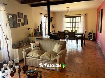 VENTA Casa Quinta  APTA CREDITO HIPOTECARIO Parque / Pileta / Quincho  - La Reja Norte
