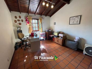 VENTA Casa Quinta  APTA CREDITO HIPOTECARIO Parque / Pileta / Quincho  - La Reja Norte
