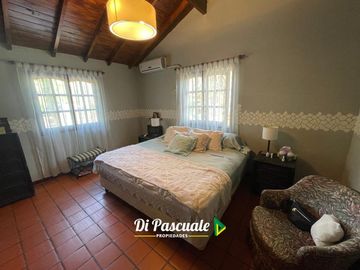 VENTA Casa Quinta  APTA CREDITO HIPOTECARIO Parque / Pileta / Quincho  - La Reja Norte