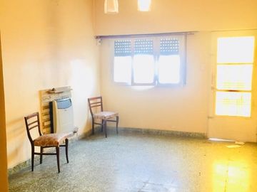 Departamento Tipo Casa en venta en Lanus Oeste