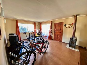 Casa en venta de 5 dorm. en Limache
