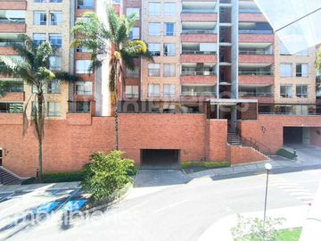 apartamento en arriendo en cumbres. Cod A71852